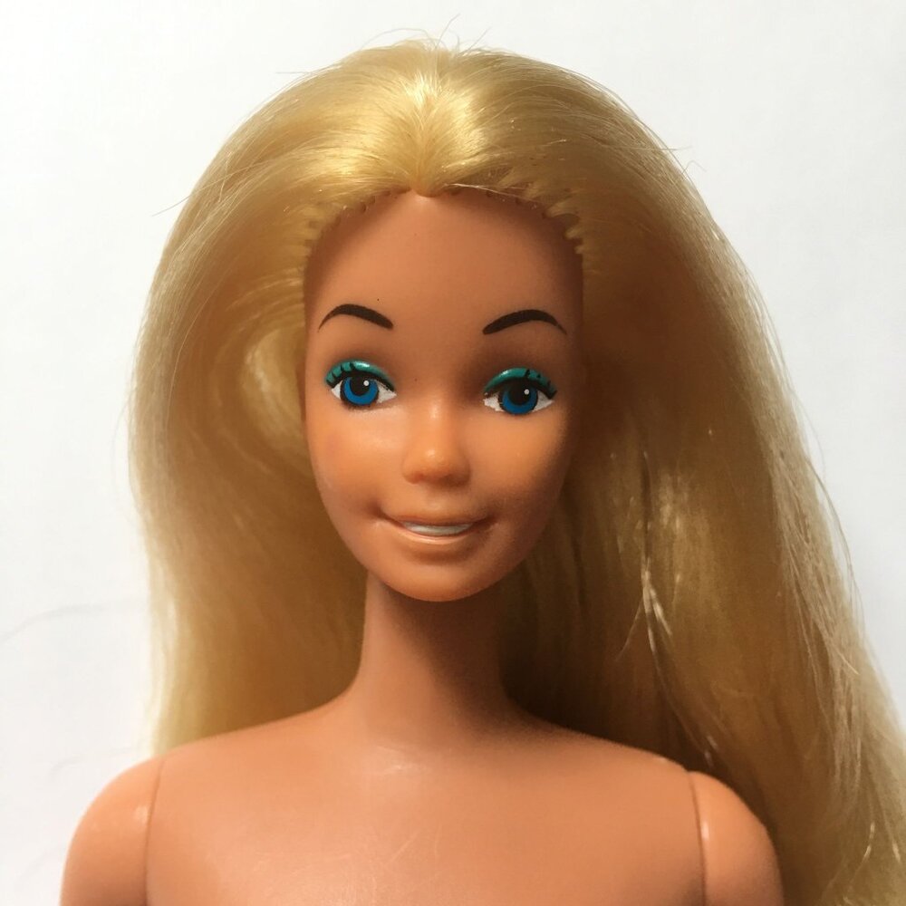 Sunsational Malibu Barbie 1981